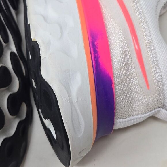 Nike React Infinity 2 Flyknit Women's White and Pink Running Shoes Size 8 - Picture 8 of 11